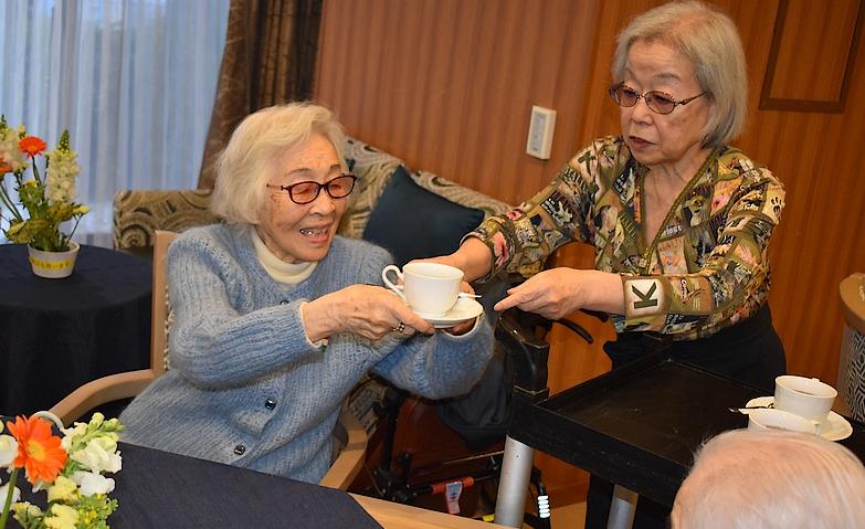 「ご縁をつなぐ」カフェ