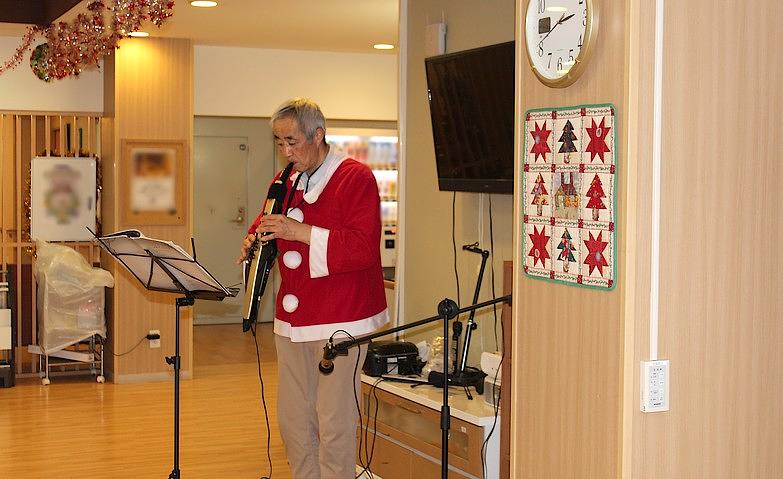 スタッフによる演奏