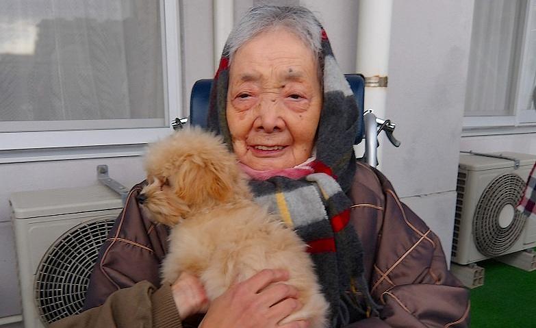 冬の寒さも犬の暖かさに癒されました