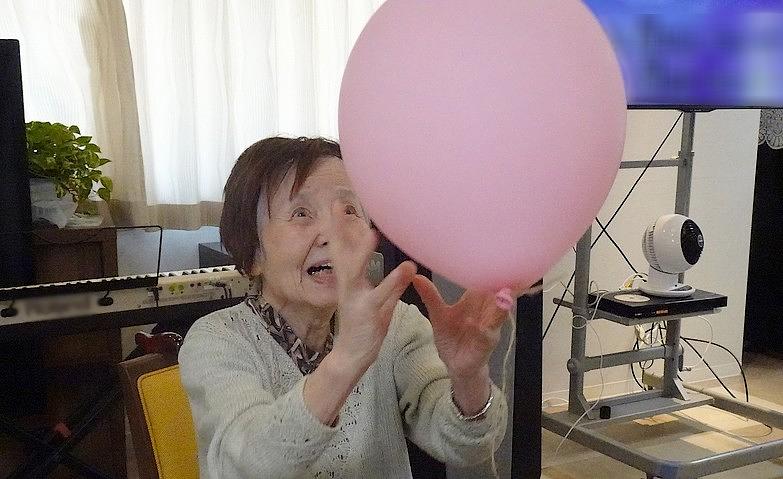 みんなで風船バレー