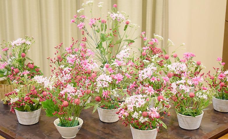 春のお花でアレンジメント