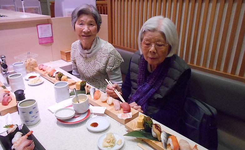大人気企画「お寿司外食」