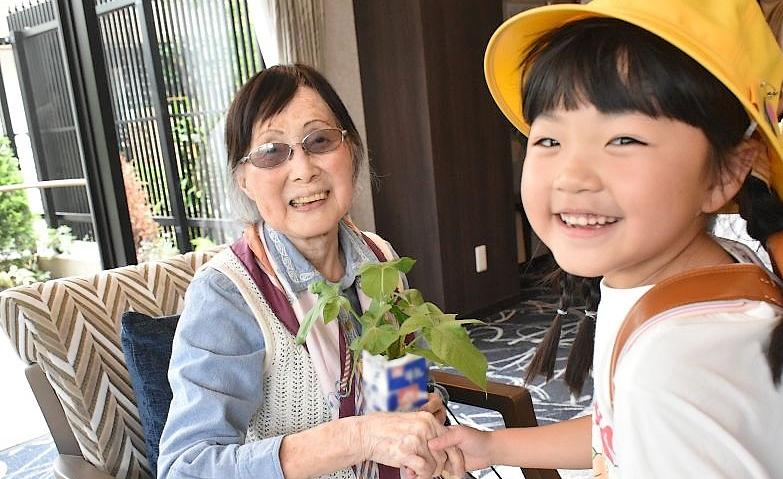 アサガオがつないだやさしい交流