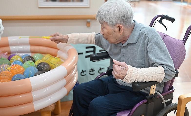 夏祭りでヨーヨー釣りに挑戦！