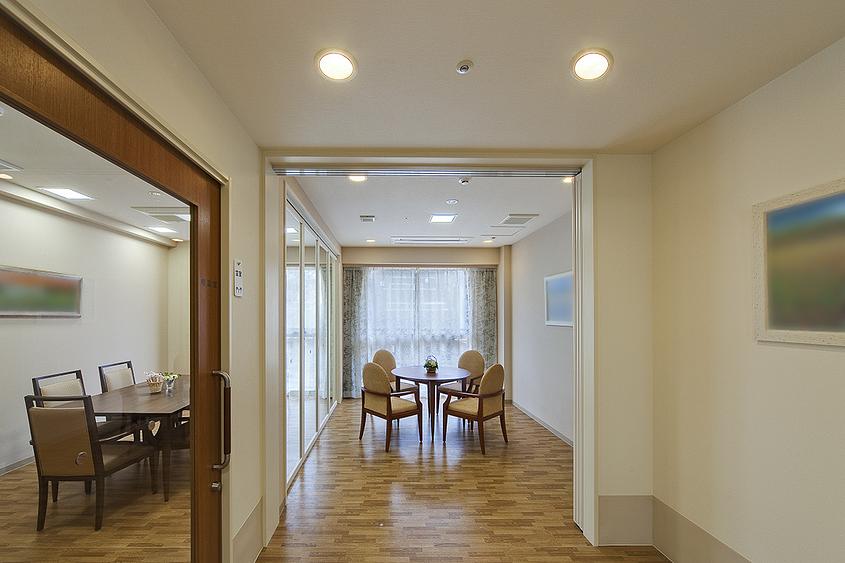 1F 談話スペース