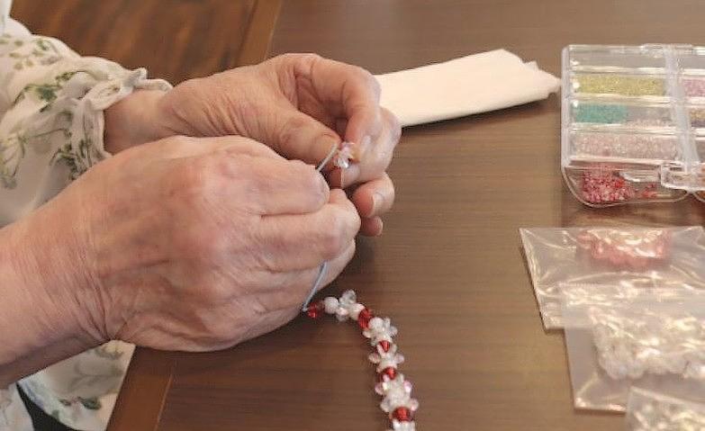 ビーズアクセサリーを作りました！