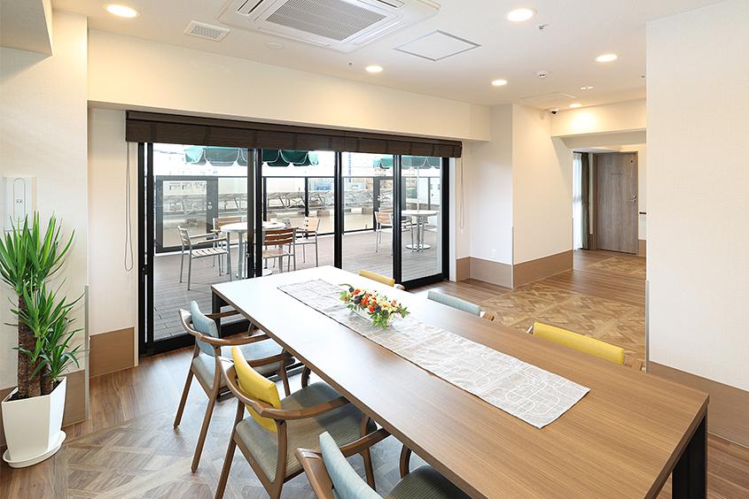 4F テラスラウンジ