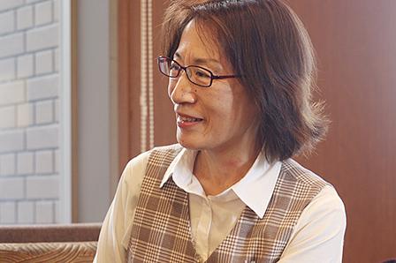 フロントスタッフ