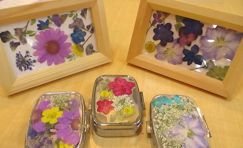 すてきな花の小物入れ